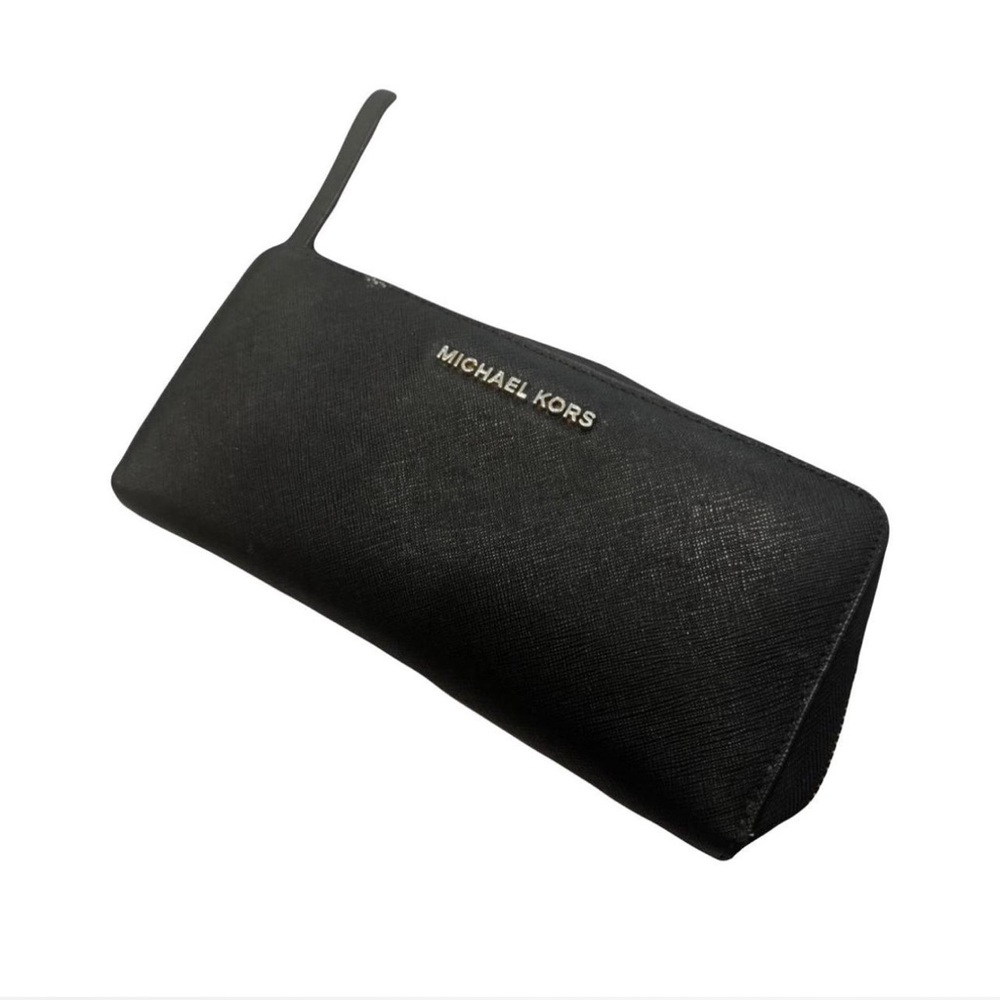 Michael Kors Elegant Black Clutch